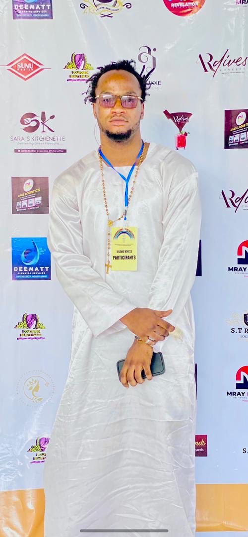 Oyekanmi Ololade David (Holyvibeez_David)